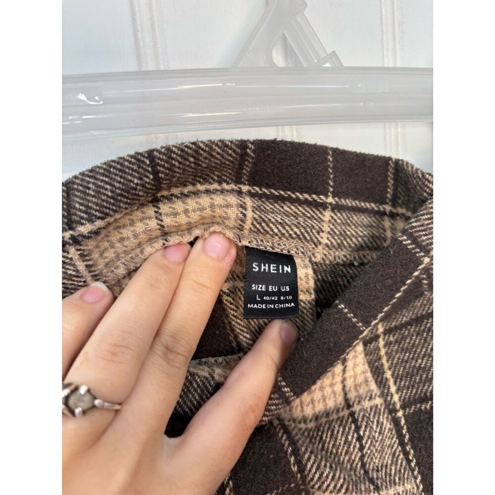 SHEIN academia grunge Beige and Black Plaid Pleated Mini Skirt - Picture 3 of 5